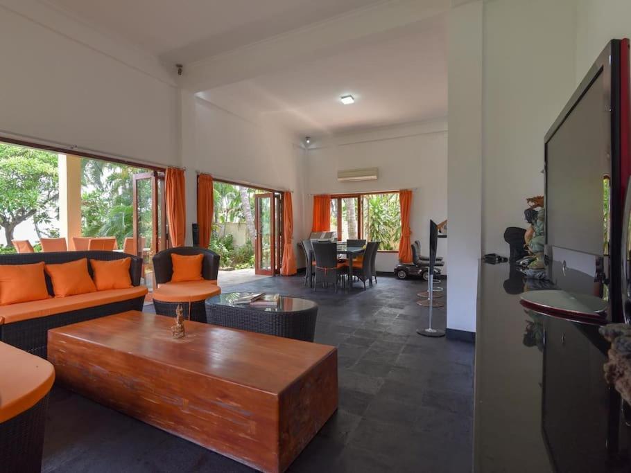 Singkenken Kubutambahan (Bali)